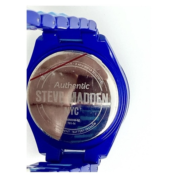 Steve Madden Watch Womens Blue Analog Quartz Round Face Bracelet Style Fashion A - Picture 2 of 9